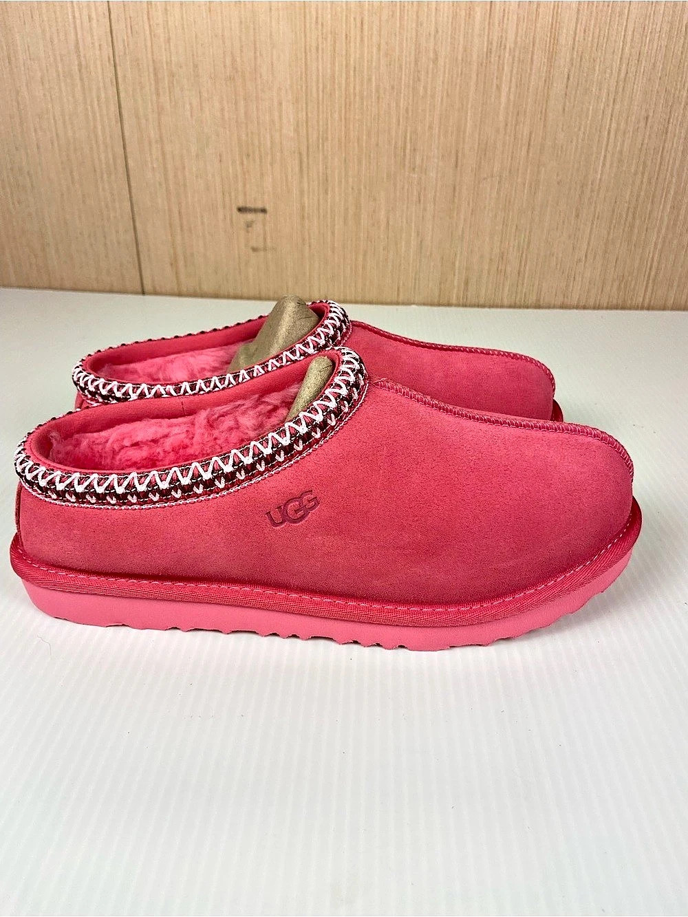 UGG Tasman II Pink Bloom Youth 6 / Women’s 7.5 New in Box